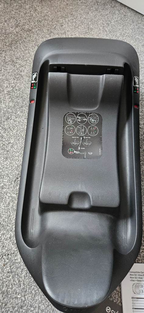Cybex Aton B2 i-Size Infant Carrier Car Seat with Isofix Base