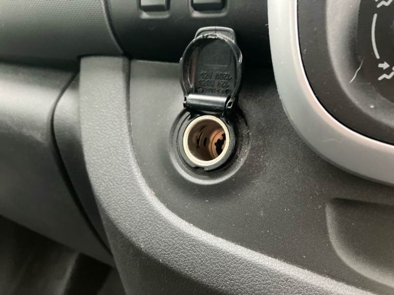 2020 Renault Trafic LL30 ENERGY dCi 120 Sport Nav 9 Seater Standard Roof Minibus DIESEL Manual