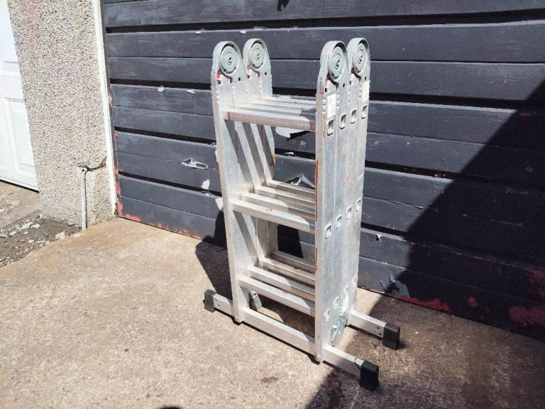 Youngman 200 Multi-Purpose Tradesman Ladder