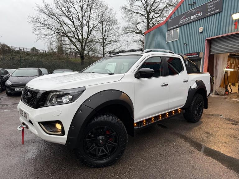 2018 Nissan Navara Double Cab Pick Up Tekna 2.3dCi 190 4WD Auto PICK UP DIESEL Automatic