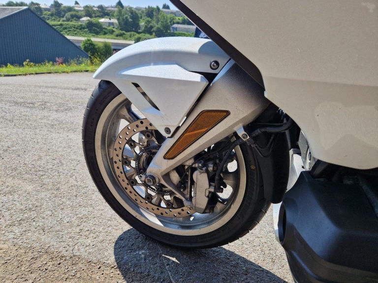 HONDA GL1800 GOLD WING  TOUR DCT