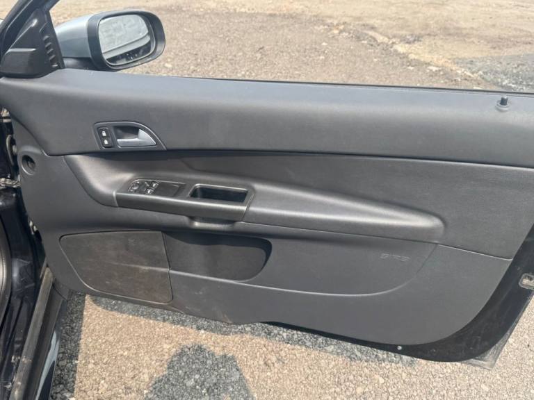 2009 Volvo C30 2.0D R-Design Sport Coupe 2dr Diesel Manual (151 g/km, 134 bhp) Coupe Diesel Manual