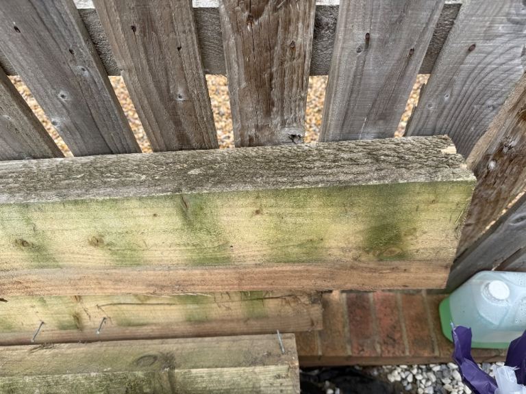 Free wood sleepers 