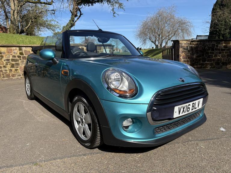 MINI CONVERTIBLE 1.5 Cooper Convertible 2016