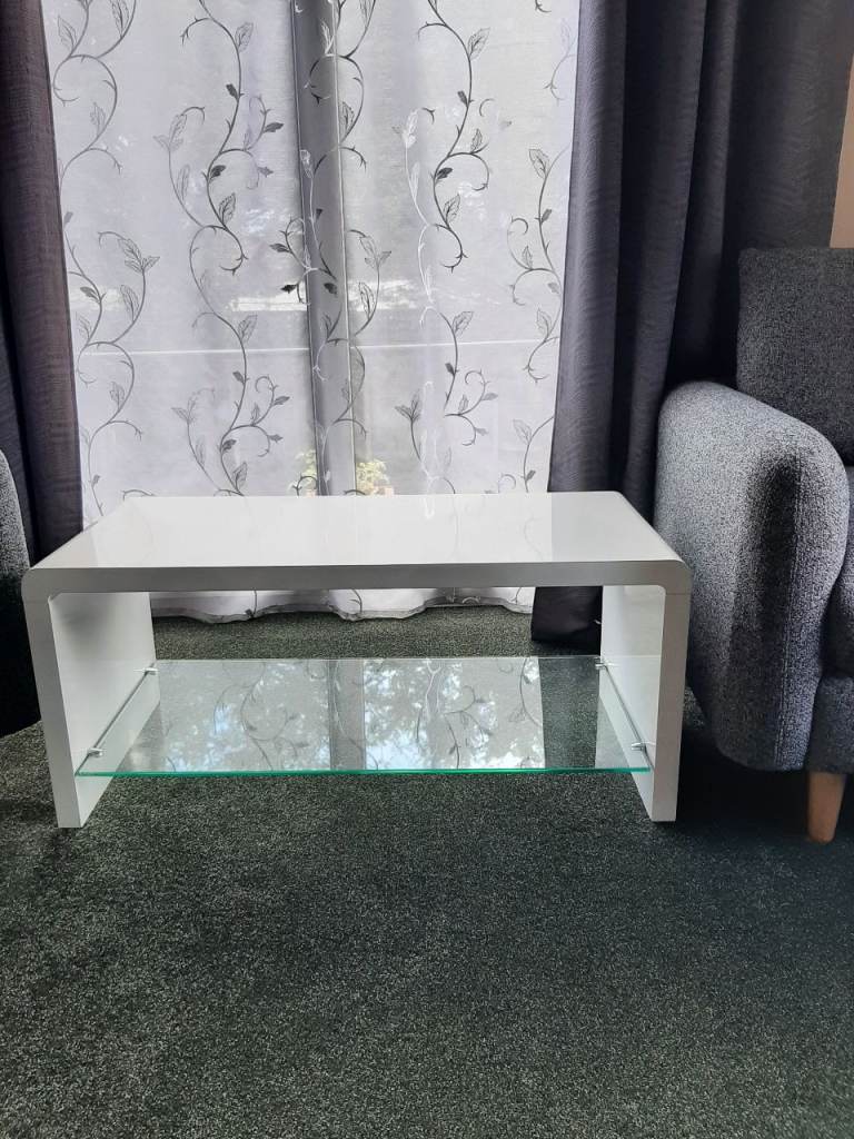 White Coffee Table with Glass Shelf – Good Condition