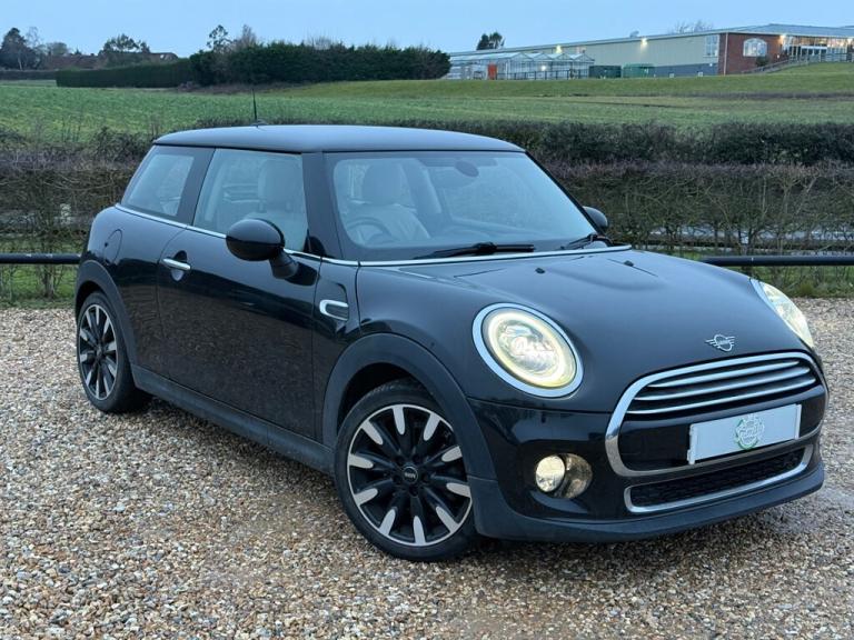 2019 MINI Hatch 1.5 Cooper Exclusive Hatchback 3dr Petrol Manual Euro 6 (s/s) (136 ps) Hatchback ...