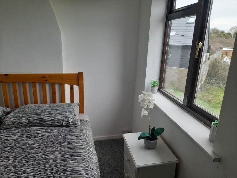 Properties available for CONTRACTORS in Luton Area - £376 PER WEEK