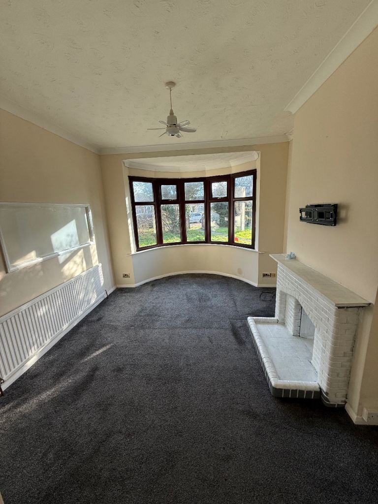 Spacious 2 bed house in Ilford 