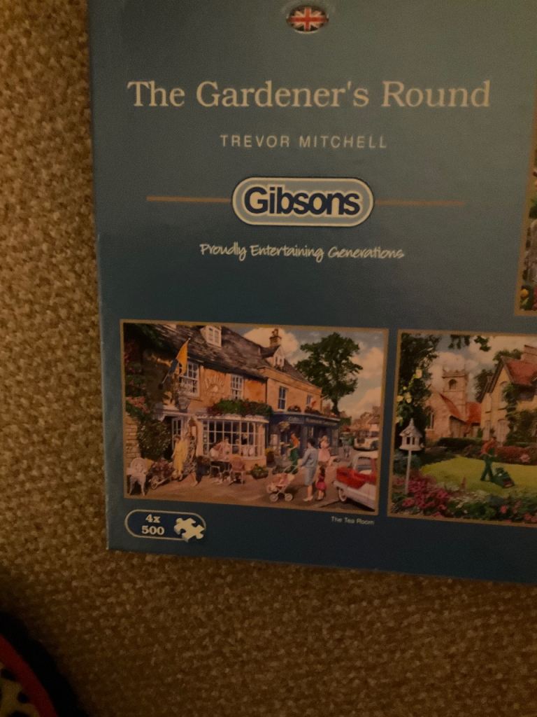 Set of 4 500 jigsaw puzzles