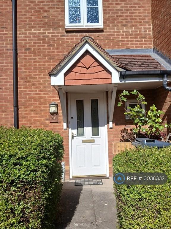 3 bedroom house in Swallows Croft, Reading, RG1 (3 bed) (#3038332)