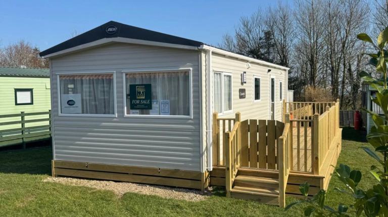 The Coworth Deluxe in Whitby  - Lodge / Caravan 