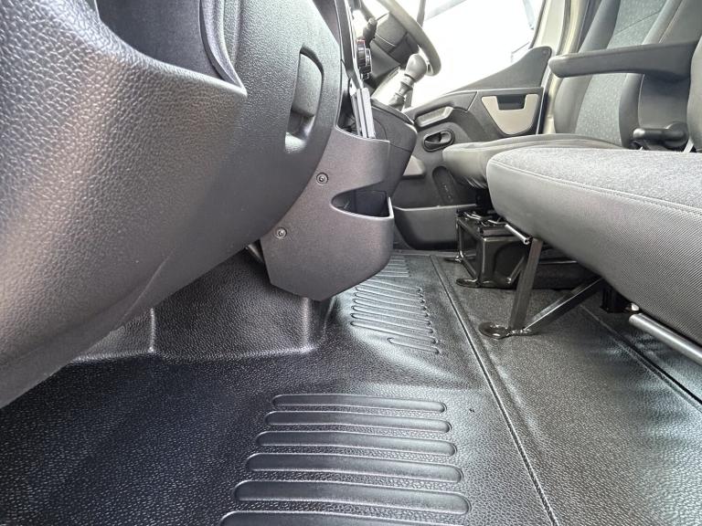 2018 VAUXHALL MOVANO 2.3 CDTi 130 WELFARE MESS CREWCAB VAN MWB CAMPER CONVERSION