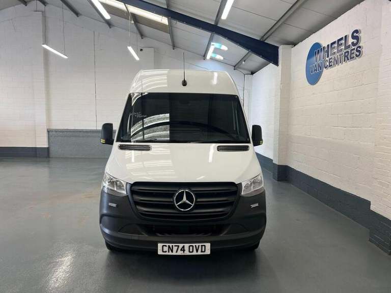 2024 Mercedes-Benz Sprinter 3.5t H2 Progressive Van PANEL VAN DIESEL Manual