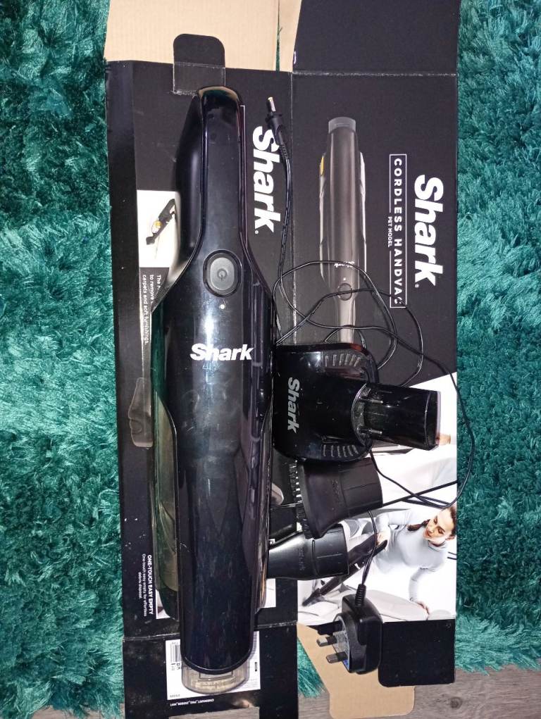 Shark Cordless Handvac – Black, Excellent Condition