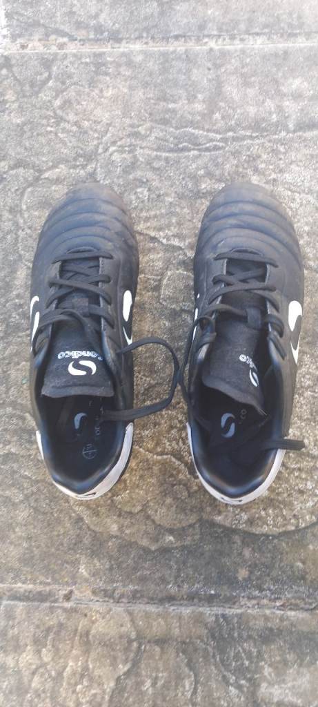 Football boots - size 2 - Sondico