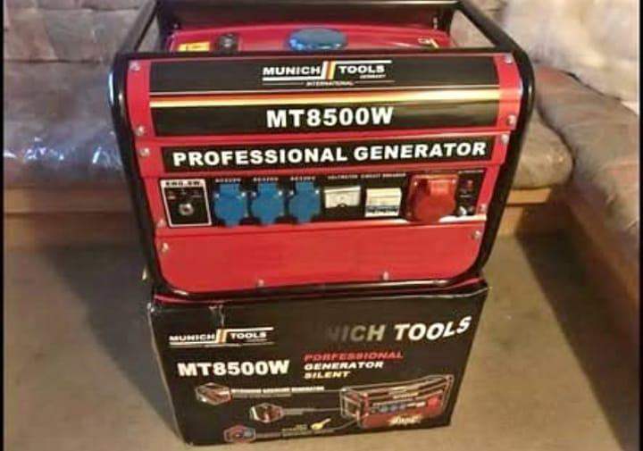 Silent Petrol Generator Brand New 8.5 KVA, 6.5 HP, Available for Sale 