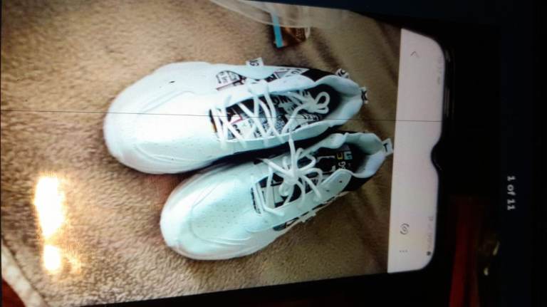 8pair trainers size 7 