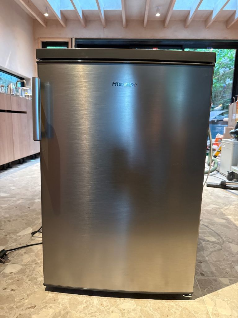 Undercounter freestanding fridge Hisense RL170D4BCE