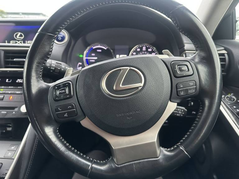 2017 Lexus IS 2.5 300h Premier Saloon 4dr Petrol Hybrid E-CVT Euro 6 (s/s) (223 ps) Saloon PETROL...