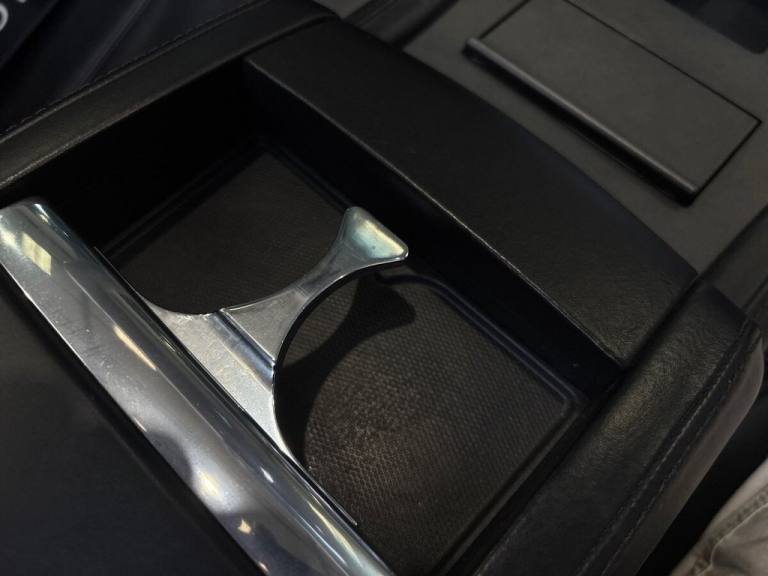 2011 Aston Martin Vantage 4.7 V8 Roadster 2dr Petrol Sportshift Euro 4 (420 bhp) Convertible Petr...