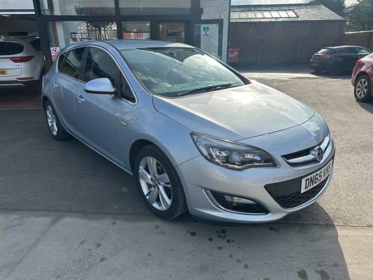 2015 Vauxhall Astra 1.4T 16V SRi 5dr HATCHBACK Petrol Manual
