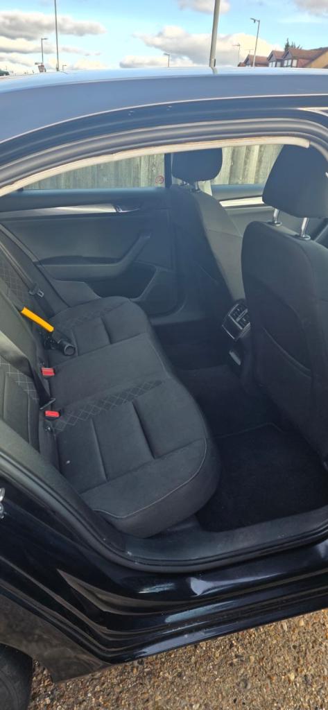 Skoda, SUPERB, Hatchback, 2019, Semi-Auto, 1598 (cc), 5 doors