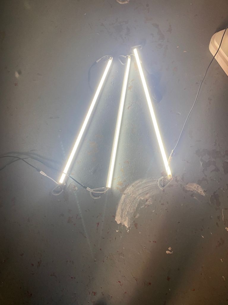 Awning  Kampa  lights 