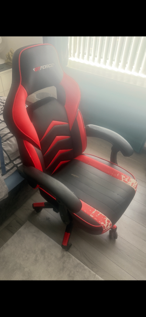 FORCE Red and Black Gaming Chair – Fair Condition