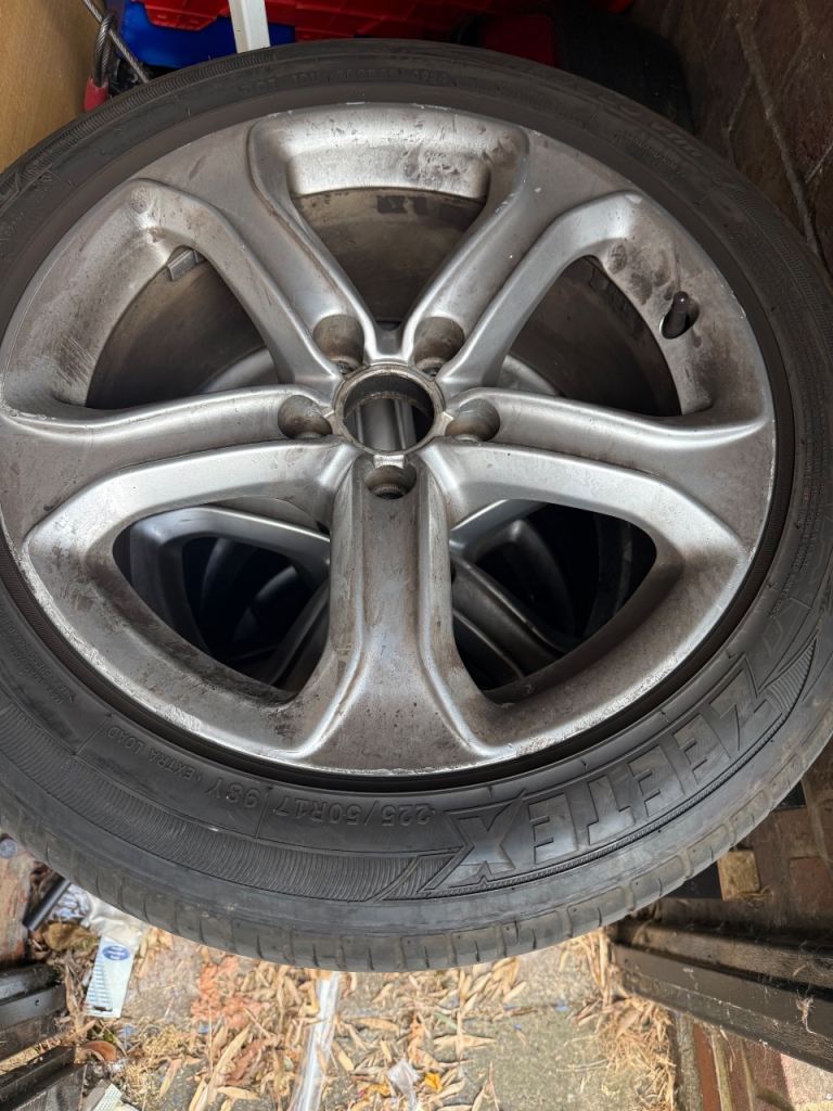 17”Audi rims with tyres