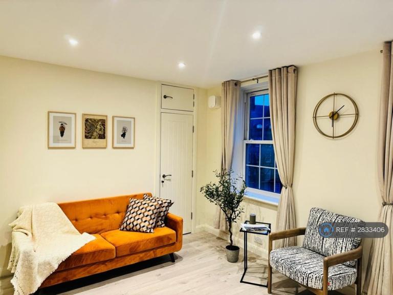 2 bedroom flat in Cameron House, London, SE5 (2 bed) (#2833406)