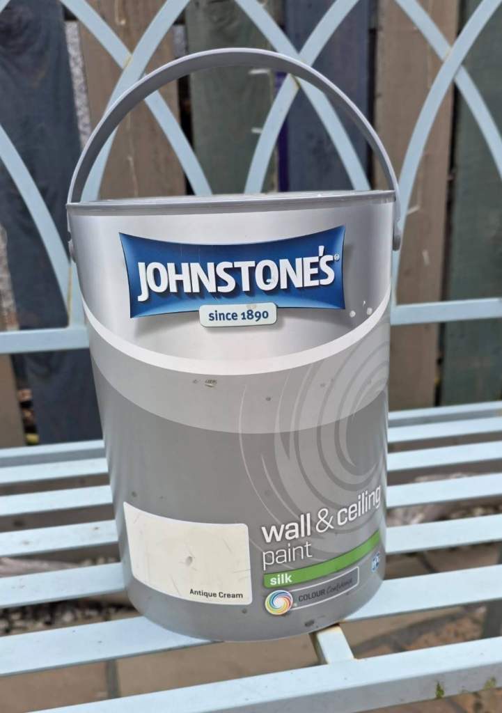 Unopened Johnstone's Wall & Ceiling Silk Paint - Antique Cream, 5 Litres