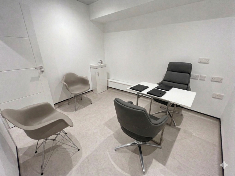 Clinic / Treatment Room To Let