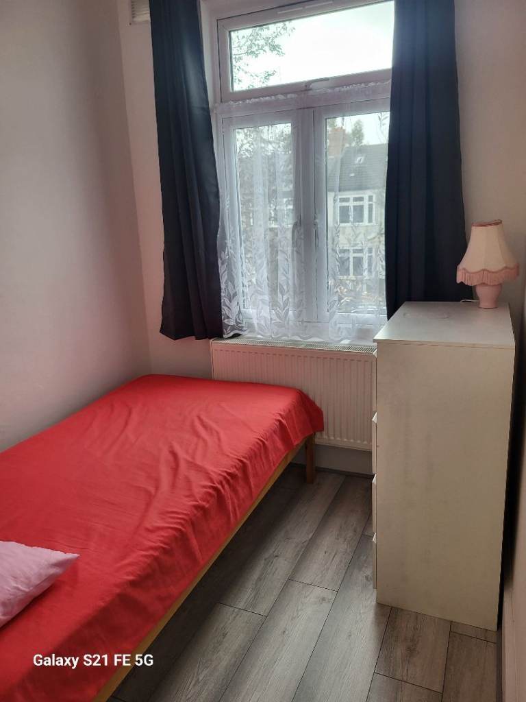 Single room to rent in Mitcham 