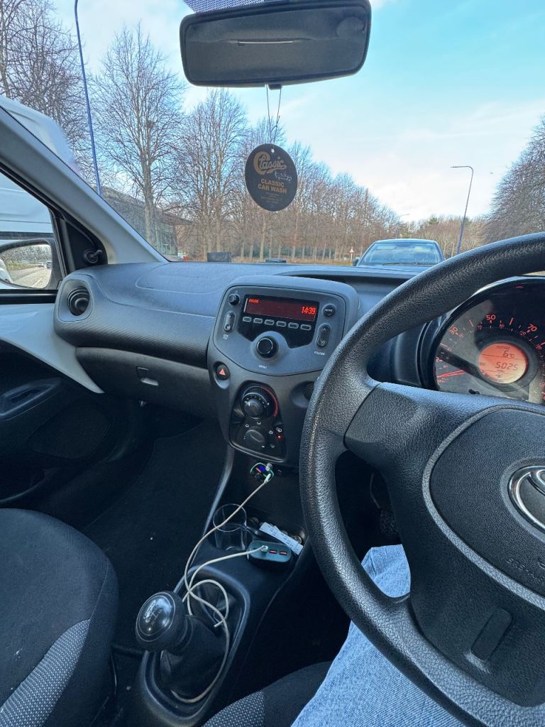 Toyota, AYGO, Hatchback, 2016, Manual, 998 (cc), 5 doors