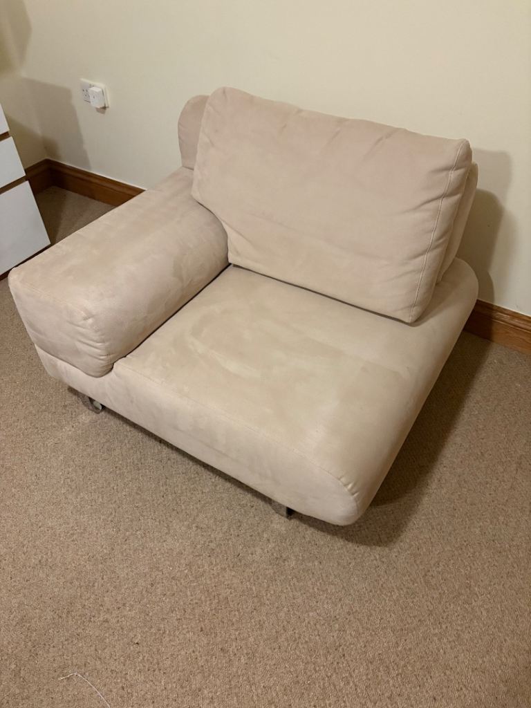  Quality stylish designer lounge Chair £10