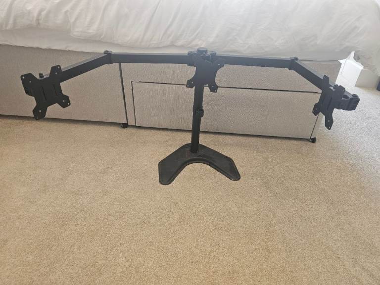Desk stand for 3 computer monitors