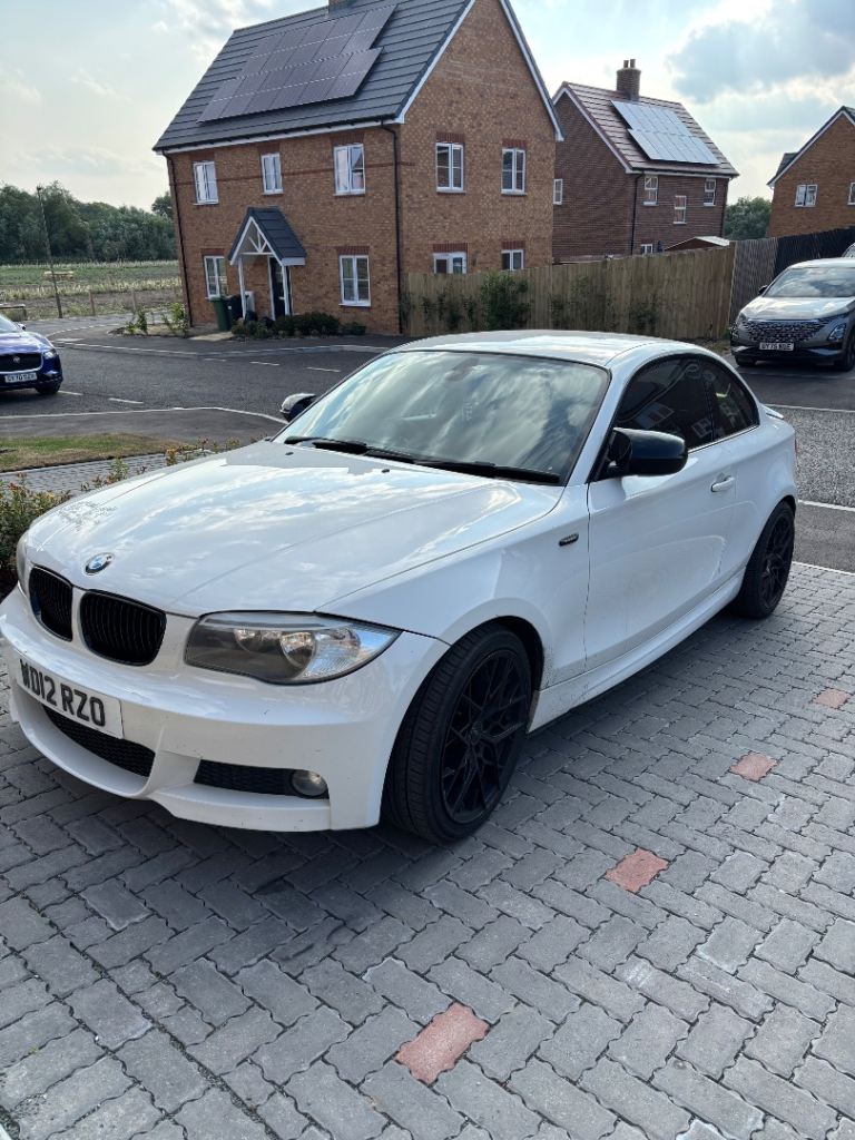 BMW, 1 SERIES, Coupe, 2012, Semi-Auto, 1995 (cc), 2 doors