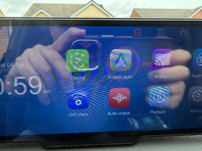 Apple car play / Android Auto 