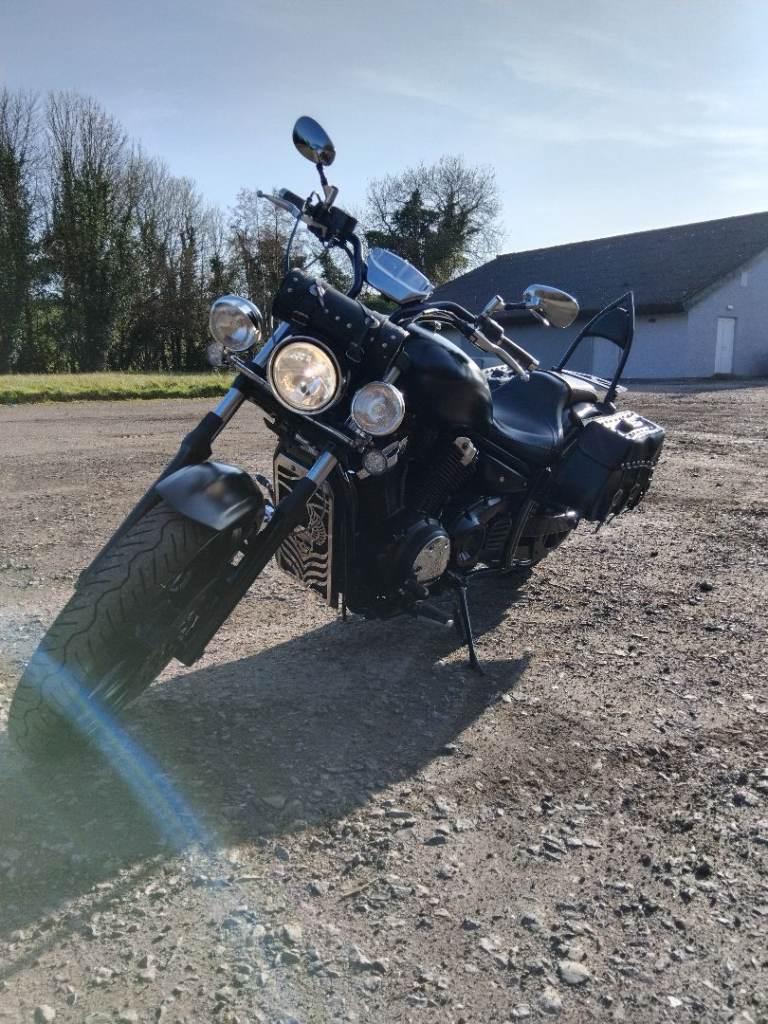 Yamaha  xvs1300 custom 