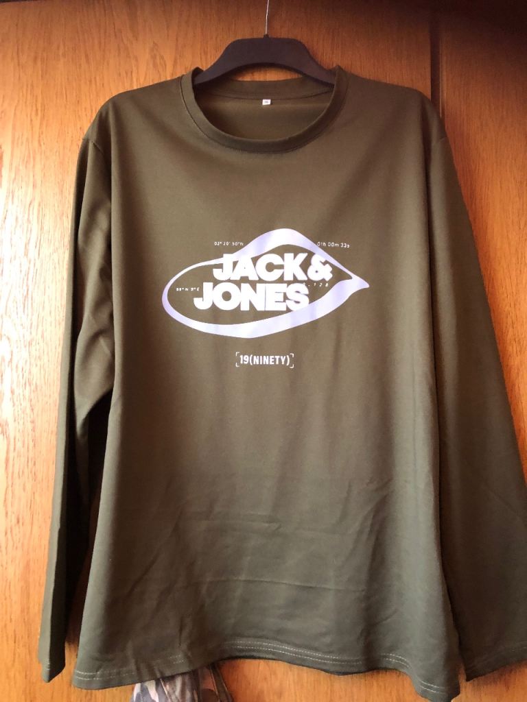 Men’s tops