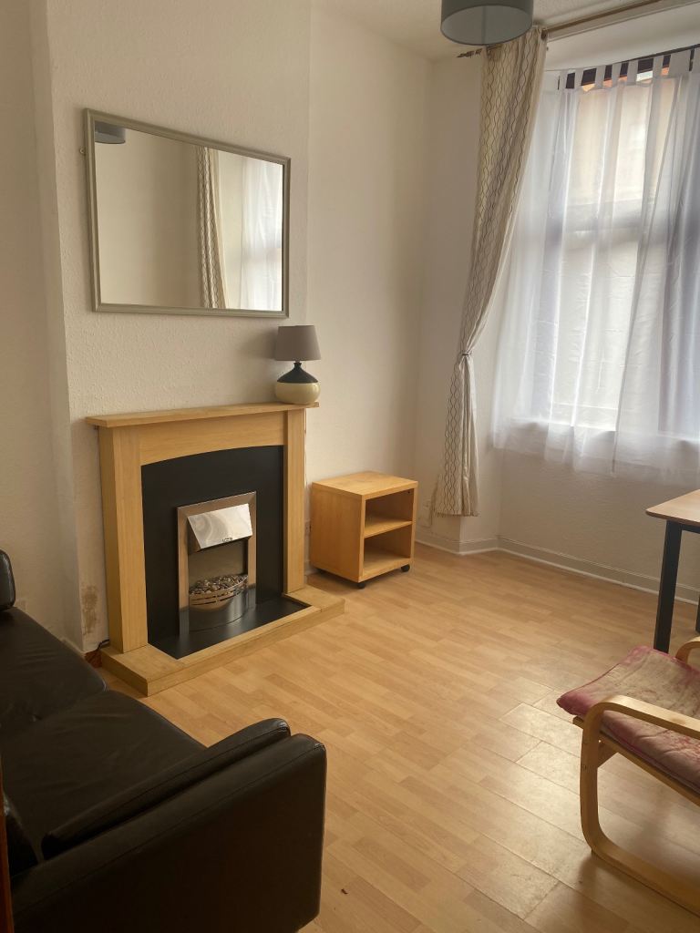 Whole flat furnished for rent in Springburn G21 