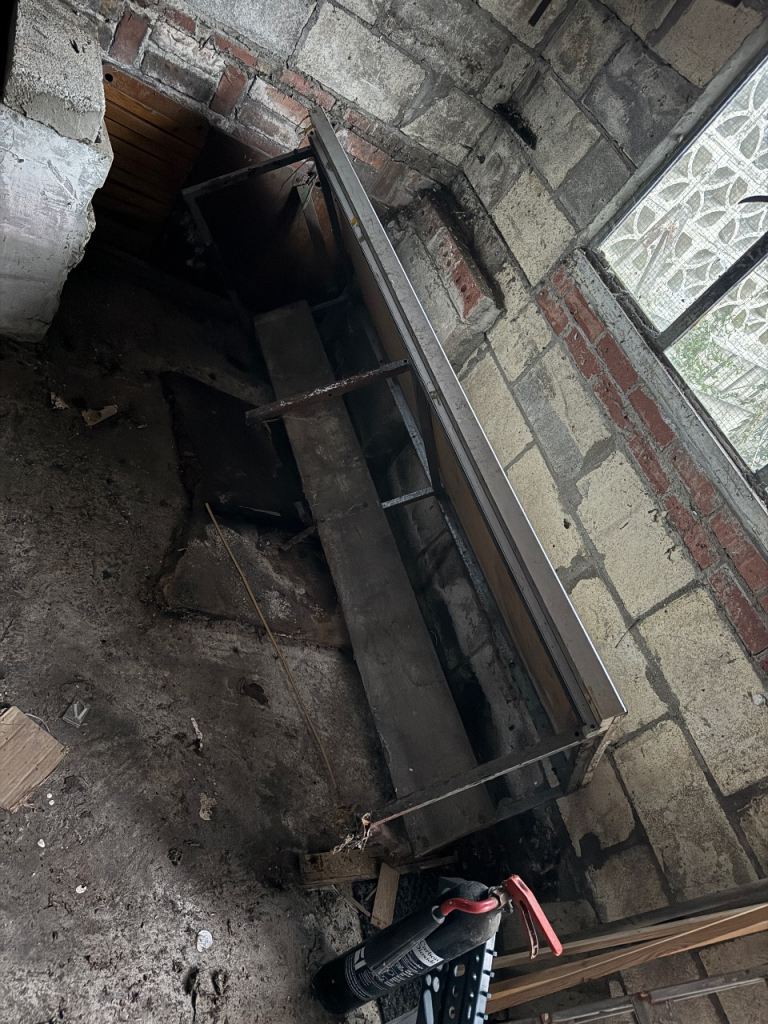 Industrial bench 