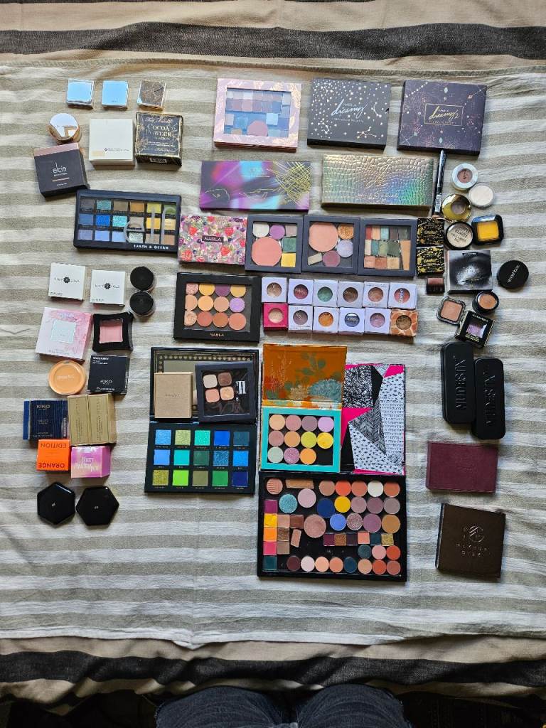 Huge makeup bundle