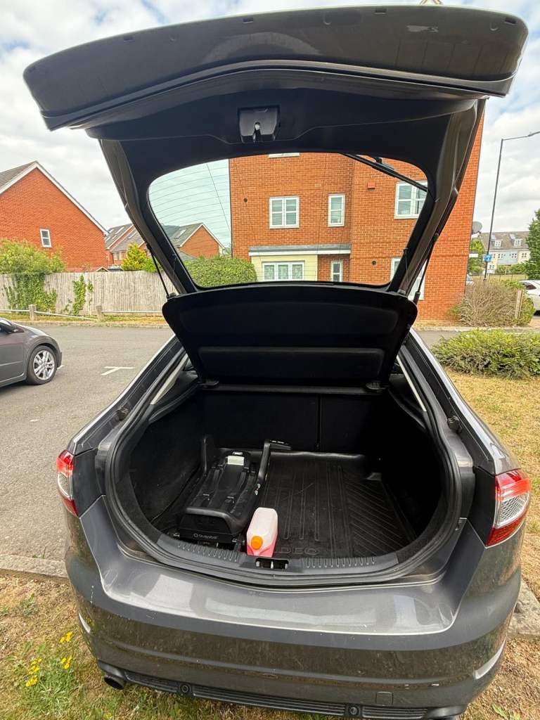 Ford, MONDEO, Hatchback, 2011, Semi-Auto, 1999 (cc), 5 doors