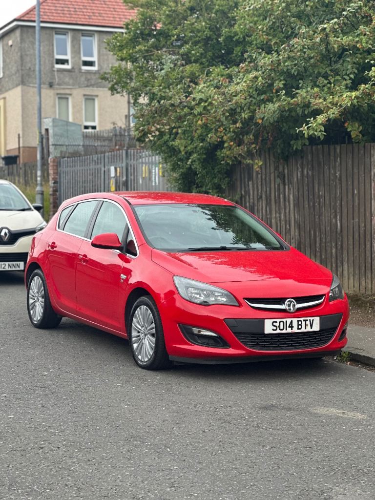 2014 Vauxhall Astra Full Service History Attached 