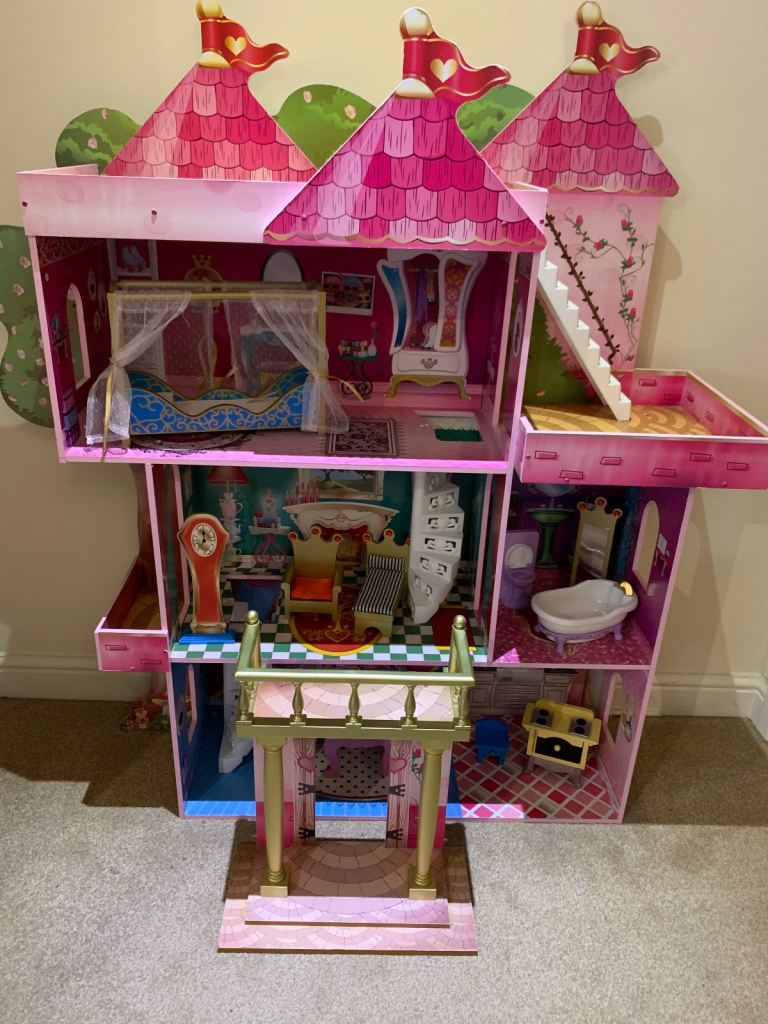 Doll house 