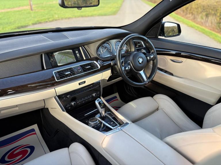 2014 BMW 5 Series 530d M Sport 5dr Step Auto HATCHBACK DIESEL Automatic