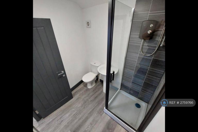 1 bedroom in Boundary Road, St. Helens, WA10 (#2759766)