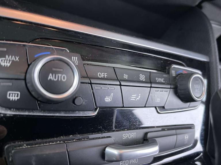 2016 BMW 2 Series 1.5 218i Luxury Auto 5dr MPV Petrol Automatic