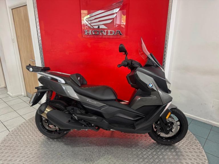 2022 '71' BMW C400GT Scooter